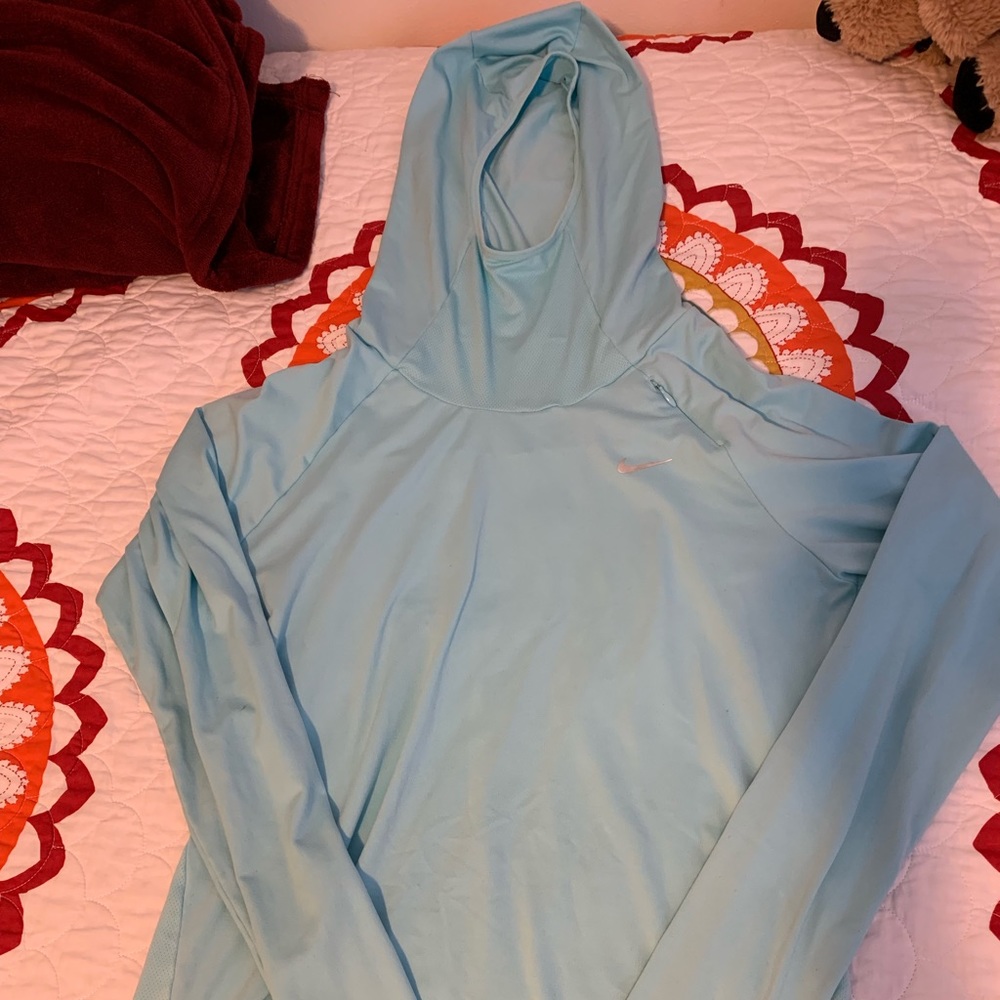 Nike running top